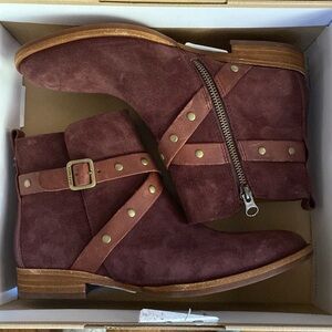 Kork-Ease Kenai Ankle Boots Burgundy SZ 7 NWT